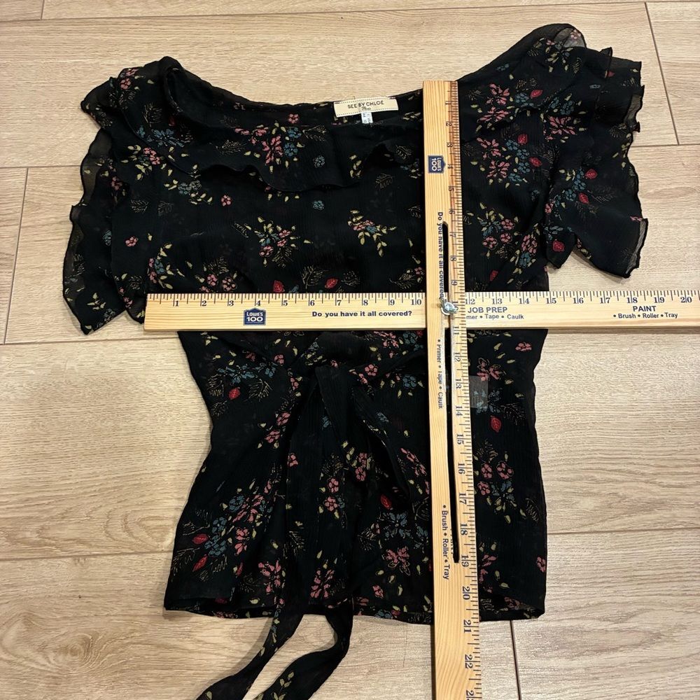 See by Chloe Women’s Silk Belted Black Floral Ruffle Boatneck Top Size 10 - Picture 4 of 7